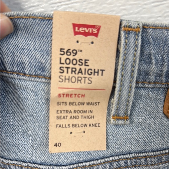 Levi's Blue Jean Shorts Light Wash Cut-Off - Picture 3 of 3